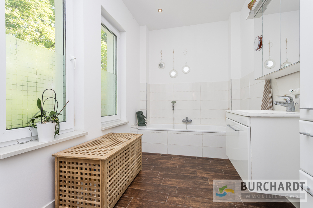 Immobilien Details 6 EG: Badezimmer