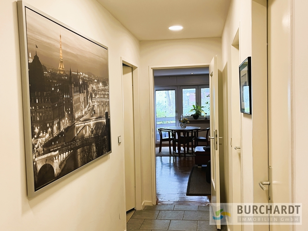 Immobilien Details 4 helle geräumige Diele