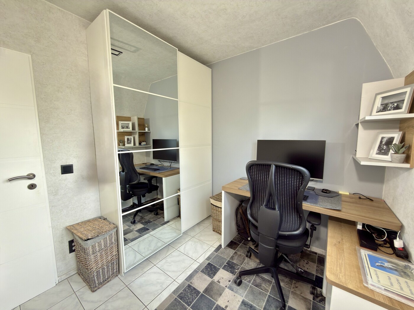 Arbeits- Kinderzimmer
