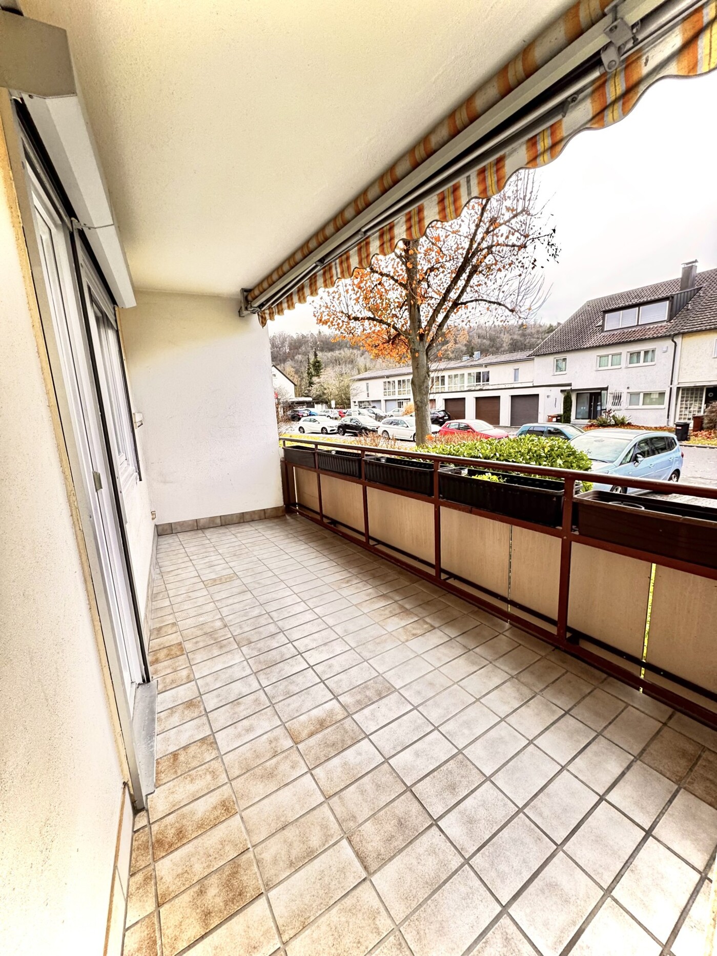 großer Balkon
