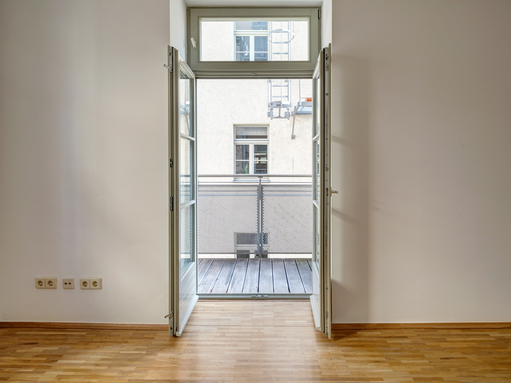 Zimmer 2 l Balkonzugang