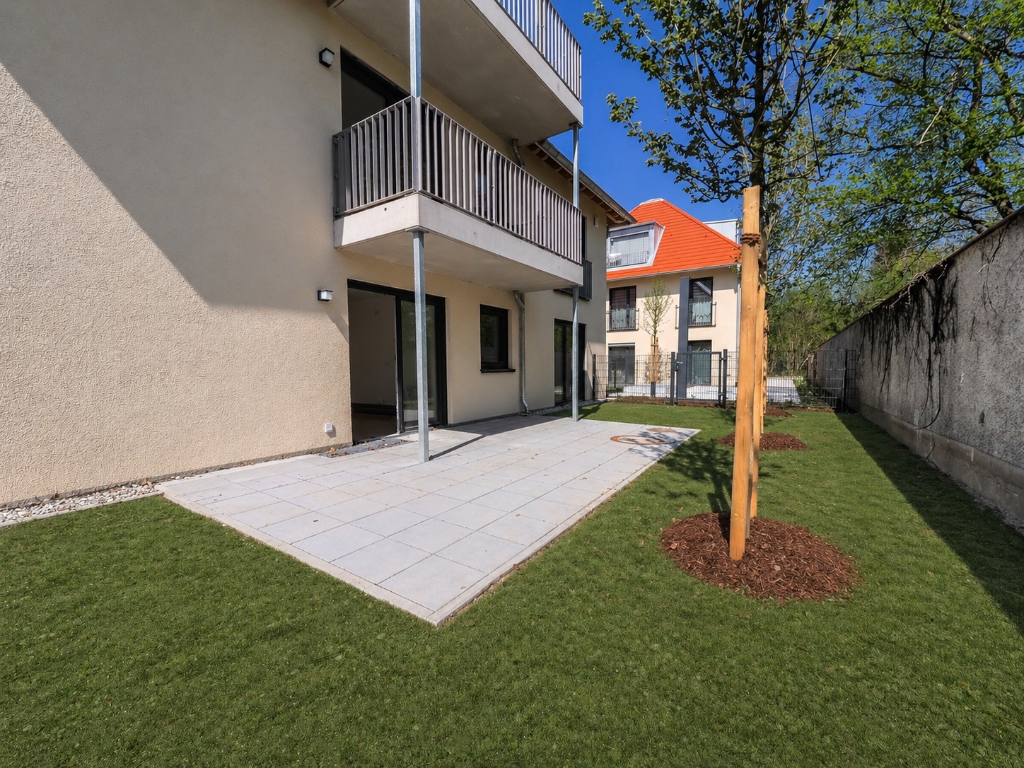 Terrasse & Garten l KI retuschiert