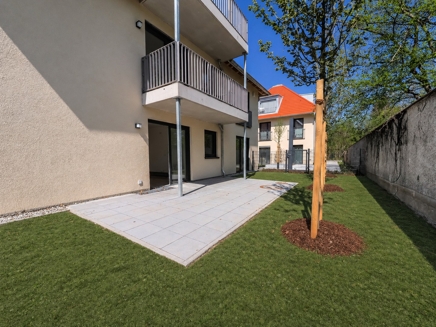 Terrasse & Garten l KI retuschiert