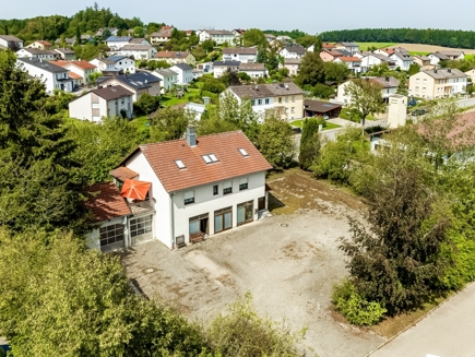 Wohn-/Geschäftshaus