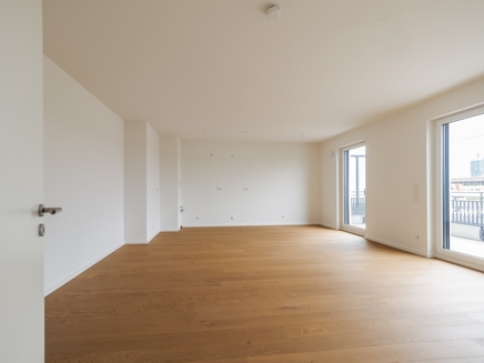 Wohn-/Esszimmer l Offene Küche
