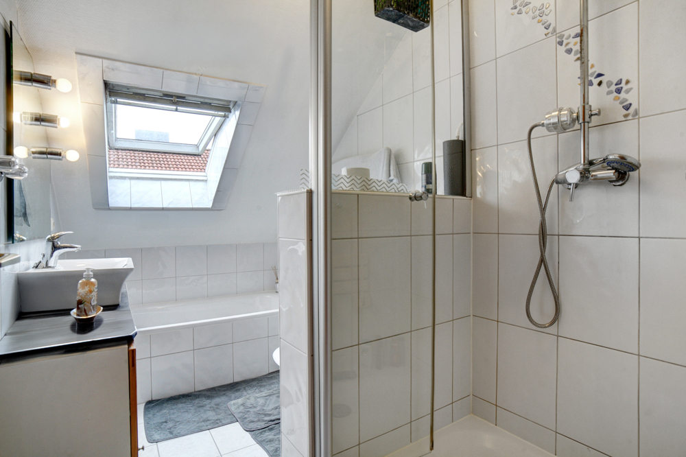 Beispiel Badezimmer l WHG 2