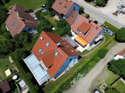 Hausansichten l Gesamtgrundstück