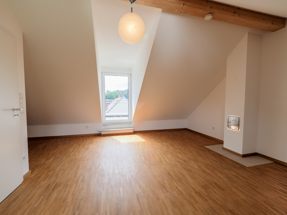 Dachstudio l Schlafzimmer 4 DG