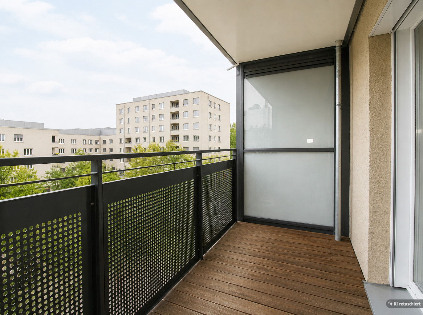 Beispiel Südloggia l KI retuschiert