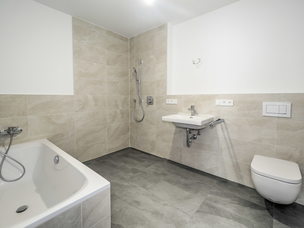 Badezimmer I Aufnahmen aus der Bauphase