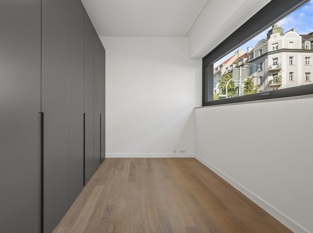 Schlafzimmer mit Einbauschrank