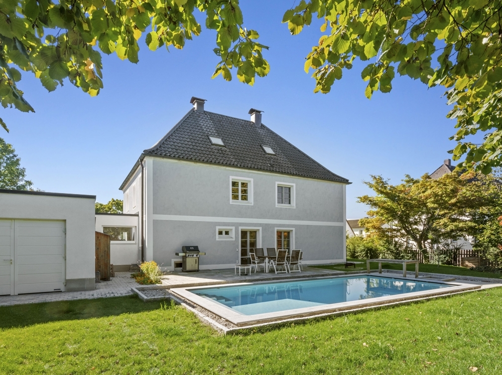 Haus- und Gartenansicht