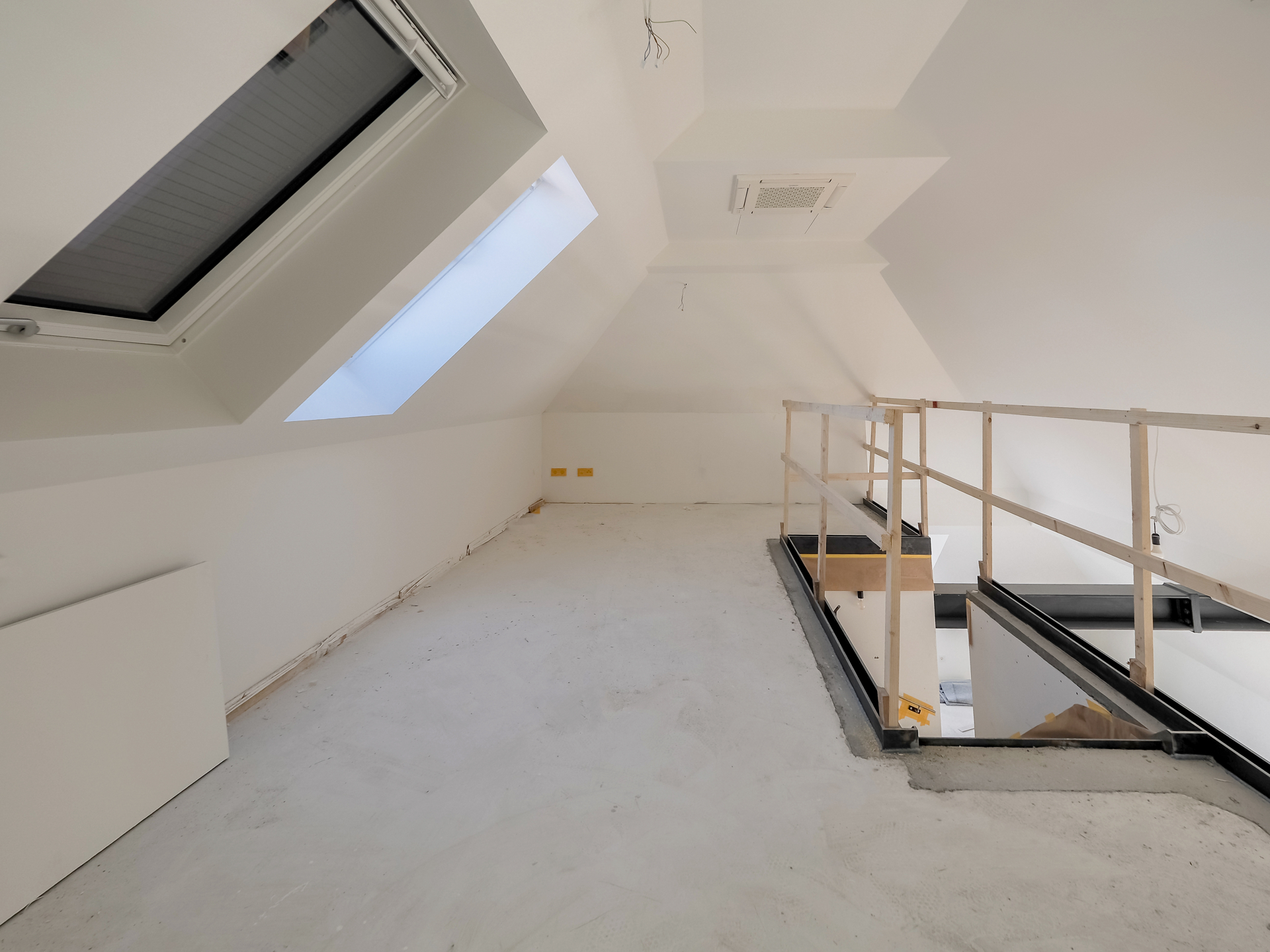 Galerie l KI retuschiert