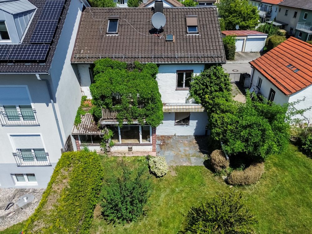 Grundstück mit Altbestand