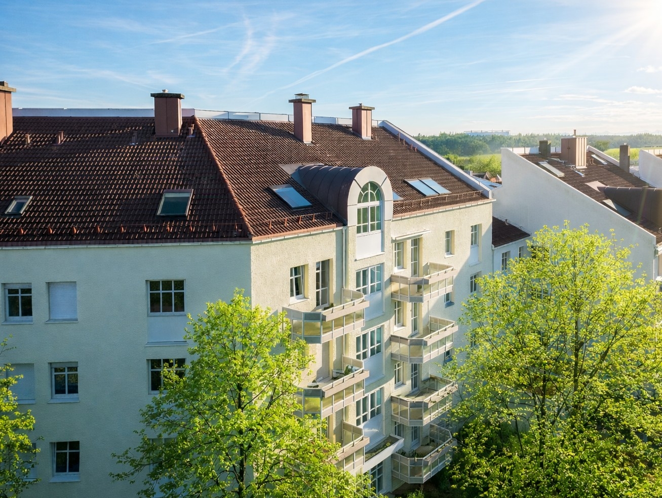 Hausansicht l KI retuschiert