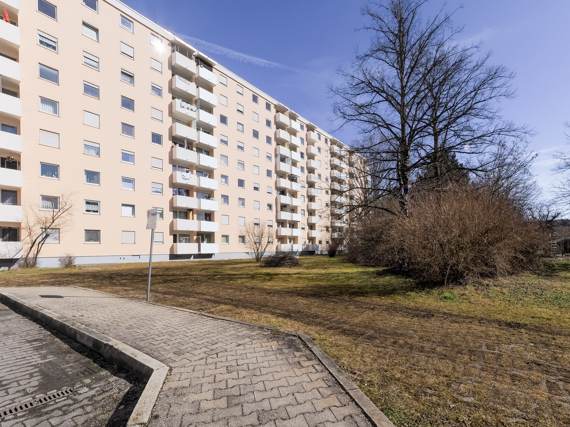 Hausansicht l Innenhof