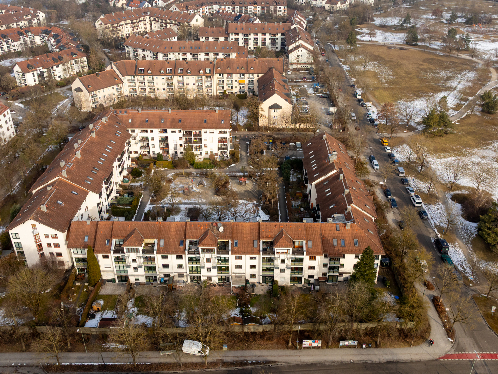 Ansicht Wohnanlage l Umgebung