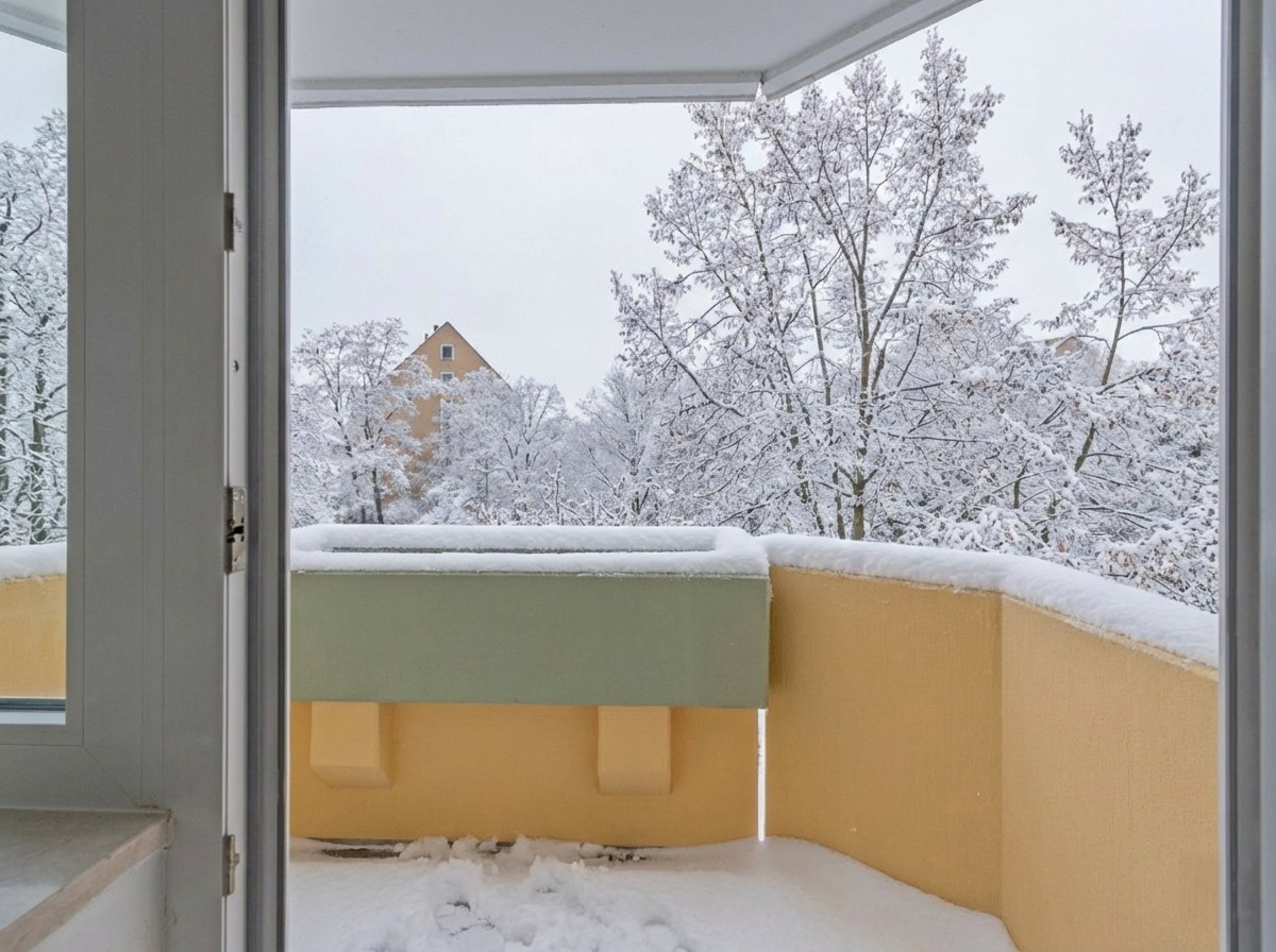 Balkonansicht l Winterstimmung KI generiert