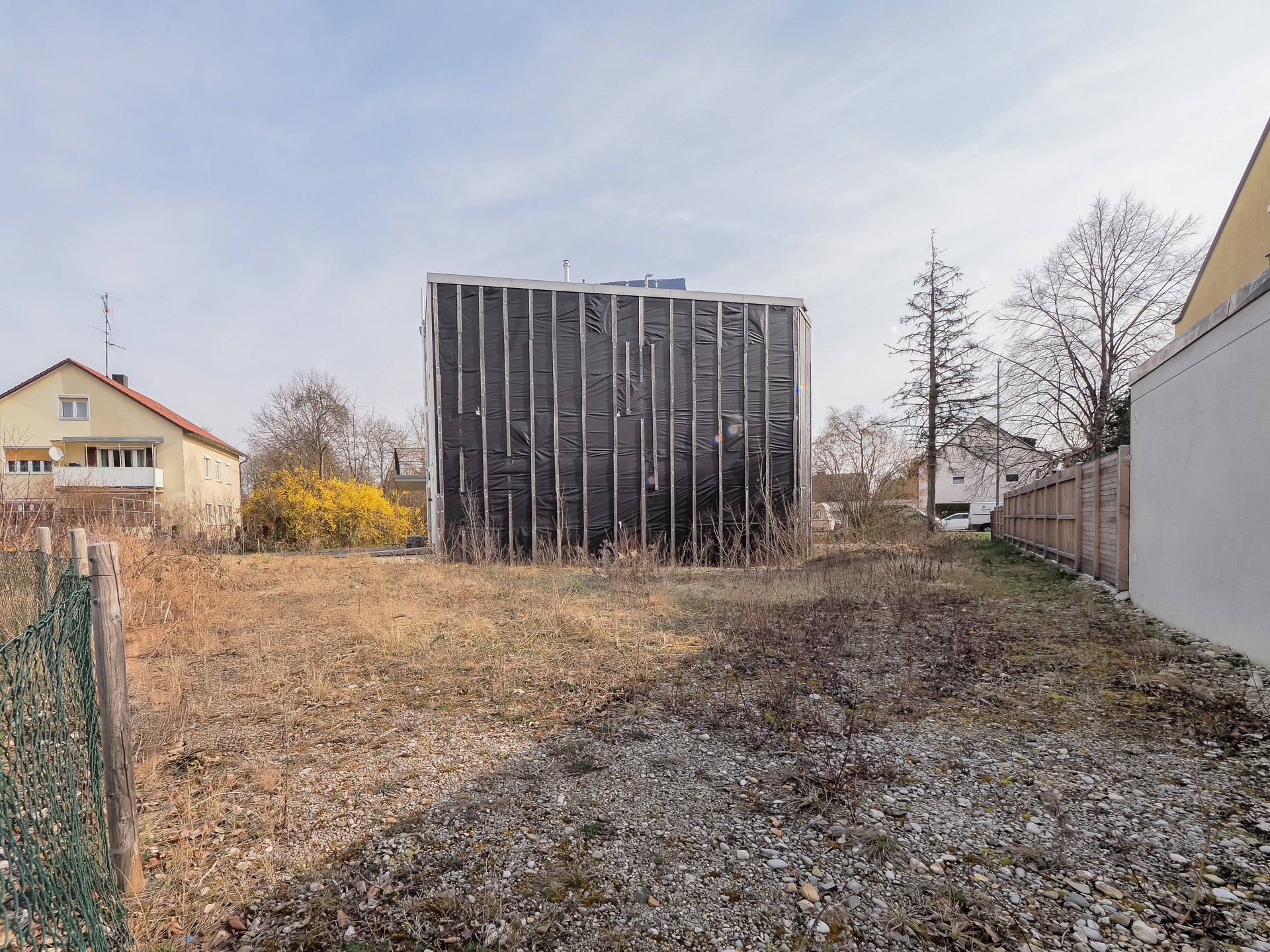 Grundstück l KI retuschiert