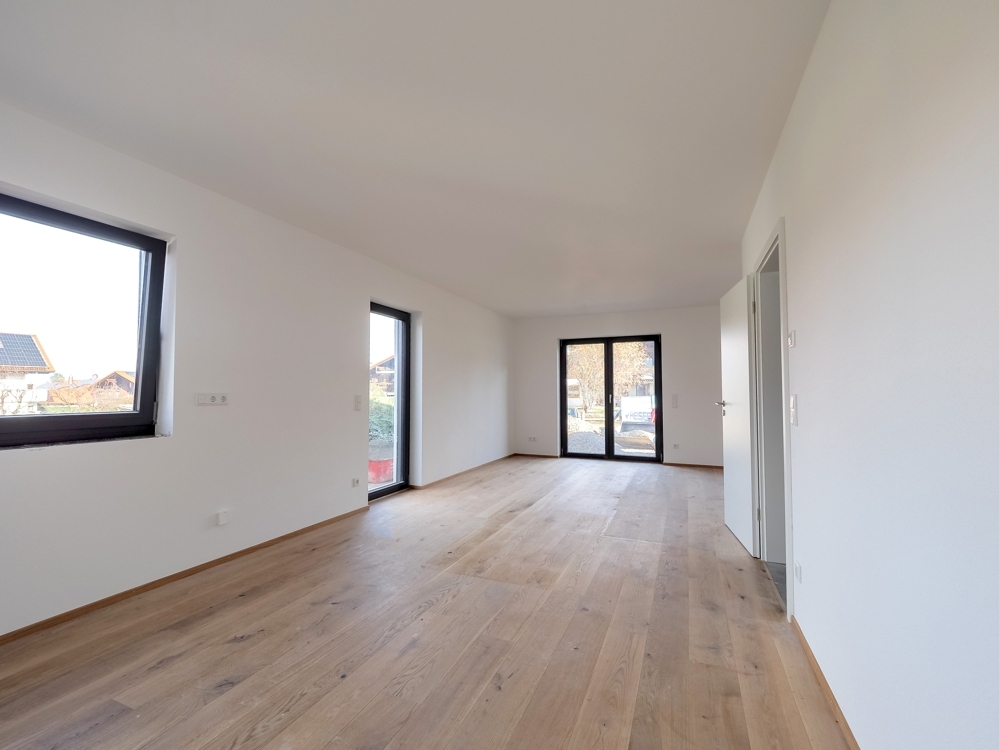 Wohn-/Esszimmer l Offene Küche