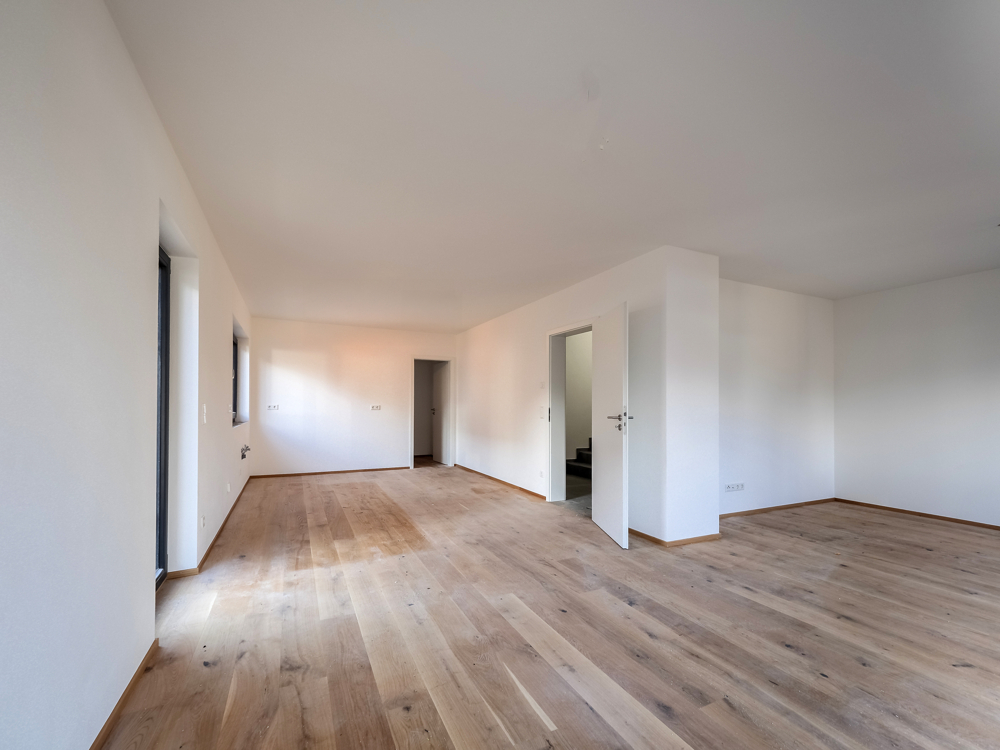 Wohn-/Esszimmer l Offene Küche