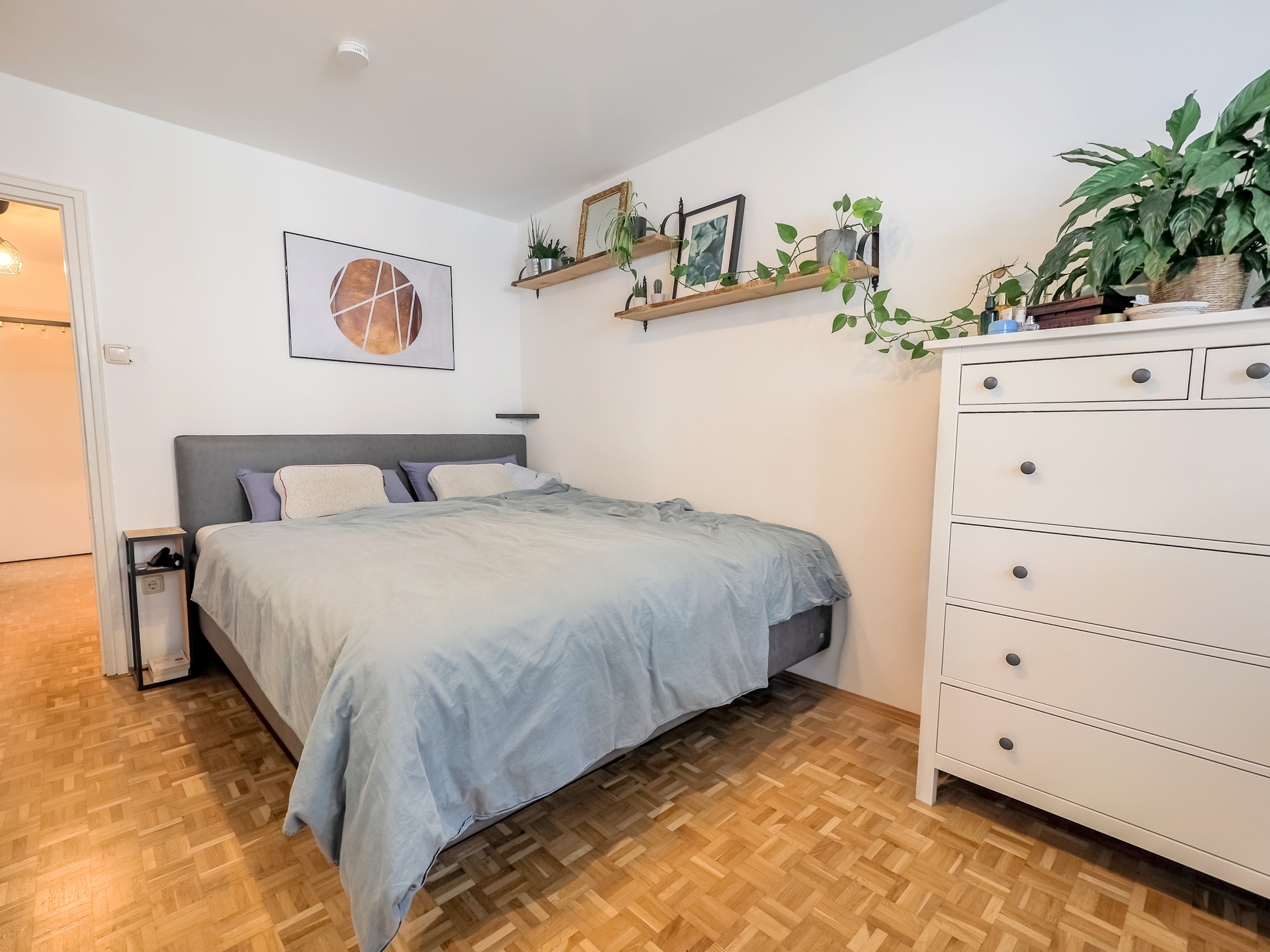 Schlafzimmer l KI retuschiert