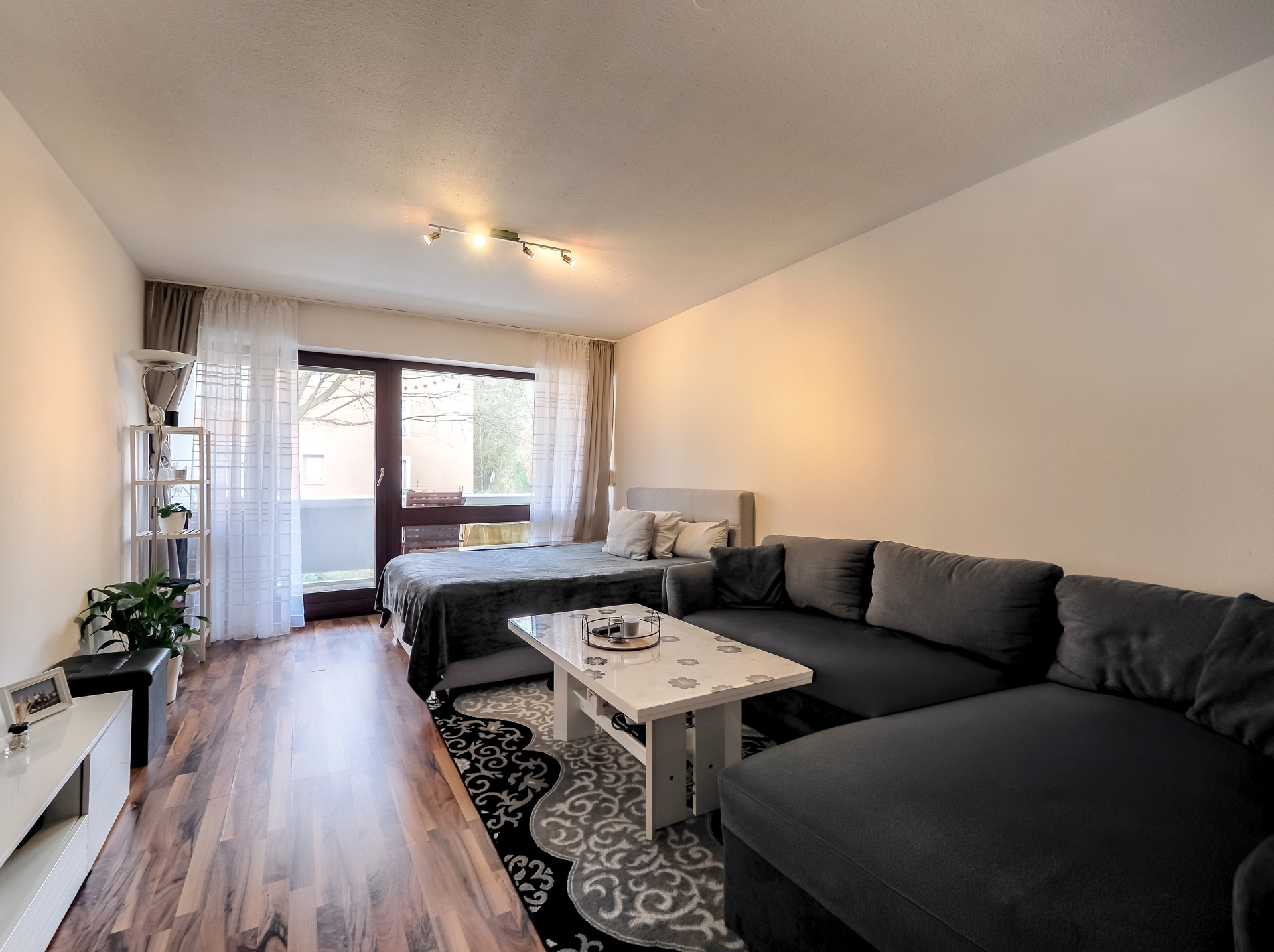 Apartment l KI retuschiert