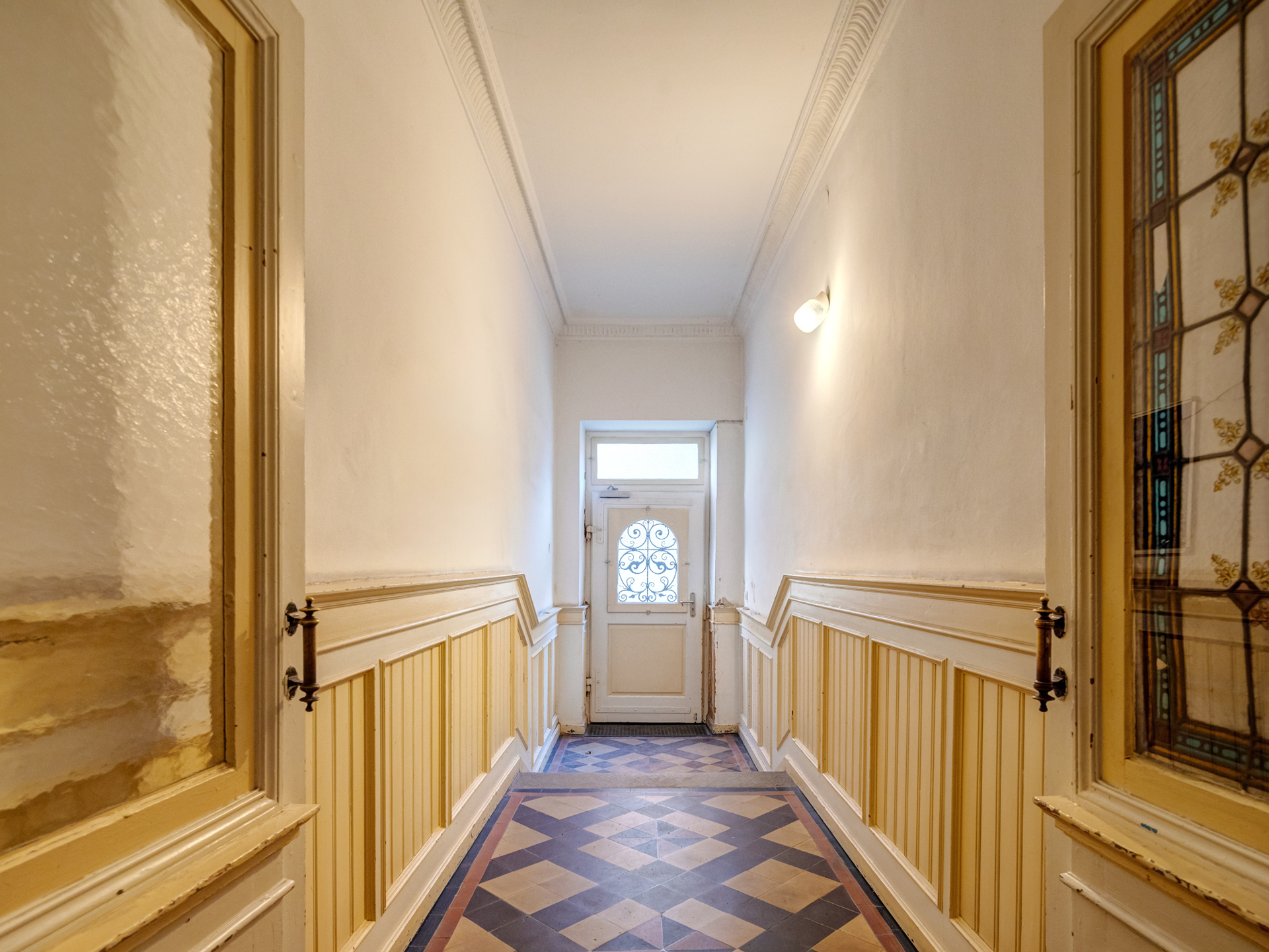 Entree l Eingangsbereich