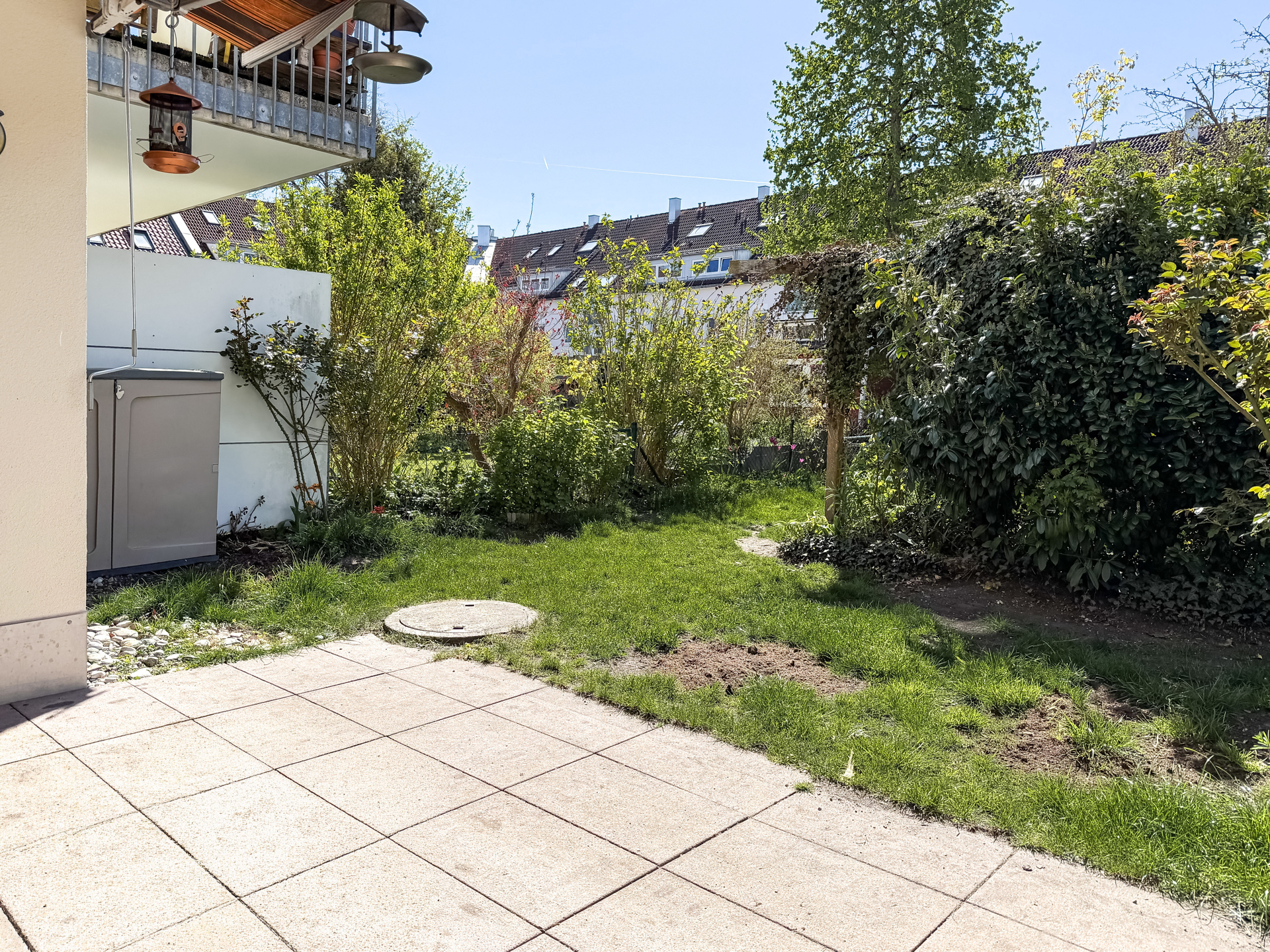 Gartenterrasse I KI retuschiert
