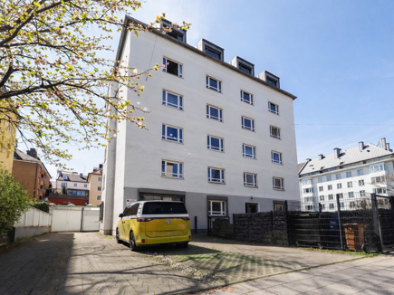 Hausansicht I KI retuschiert