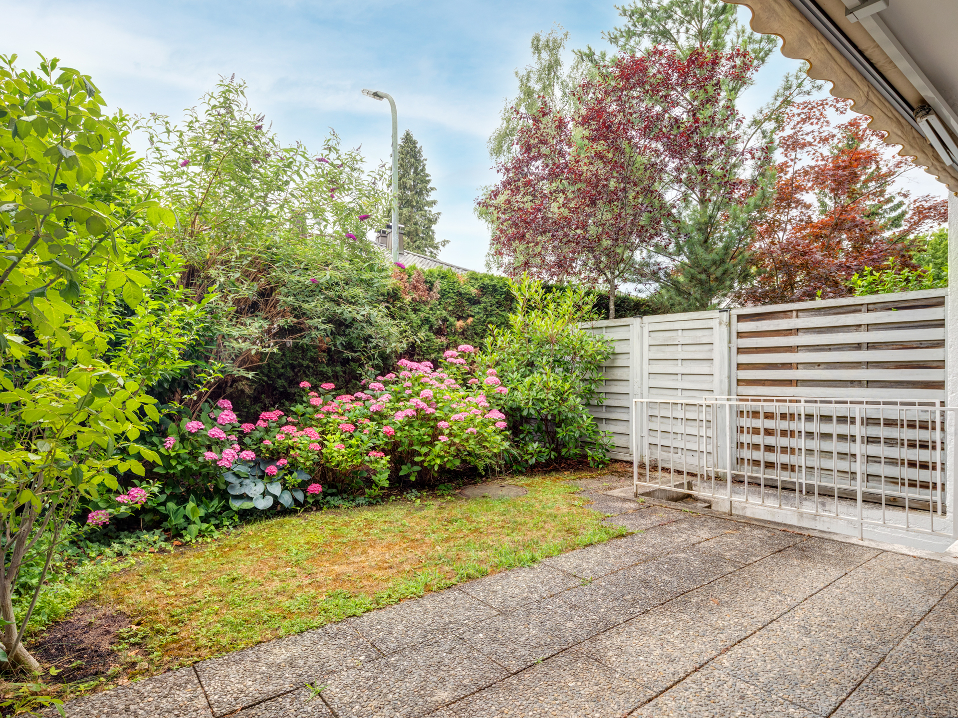 Terrasse und Garten