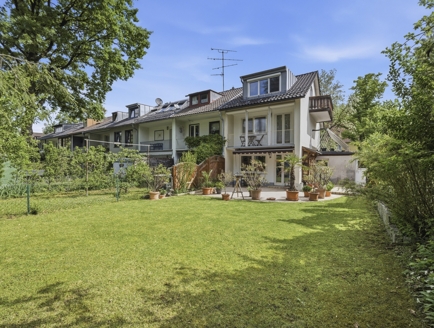 Haus- und Gartenansicht