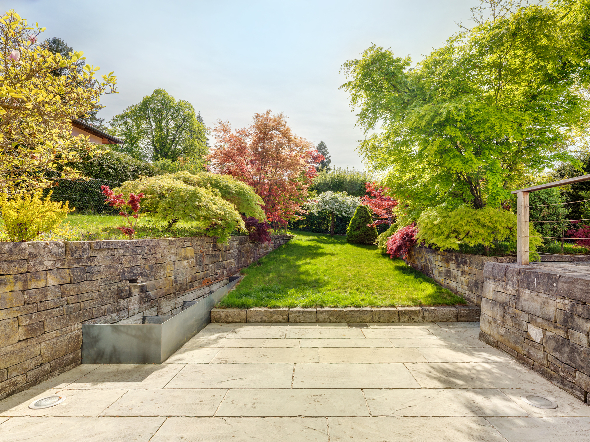 Terrasse l Gartenanlage l Anbau/Nebengebäude