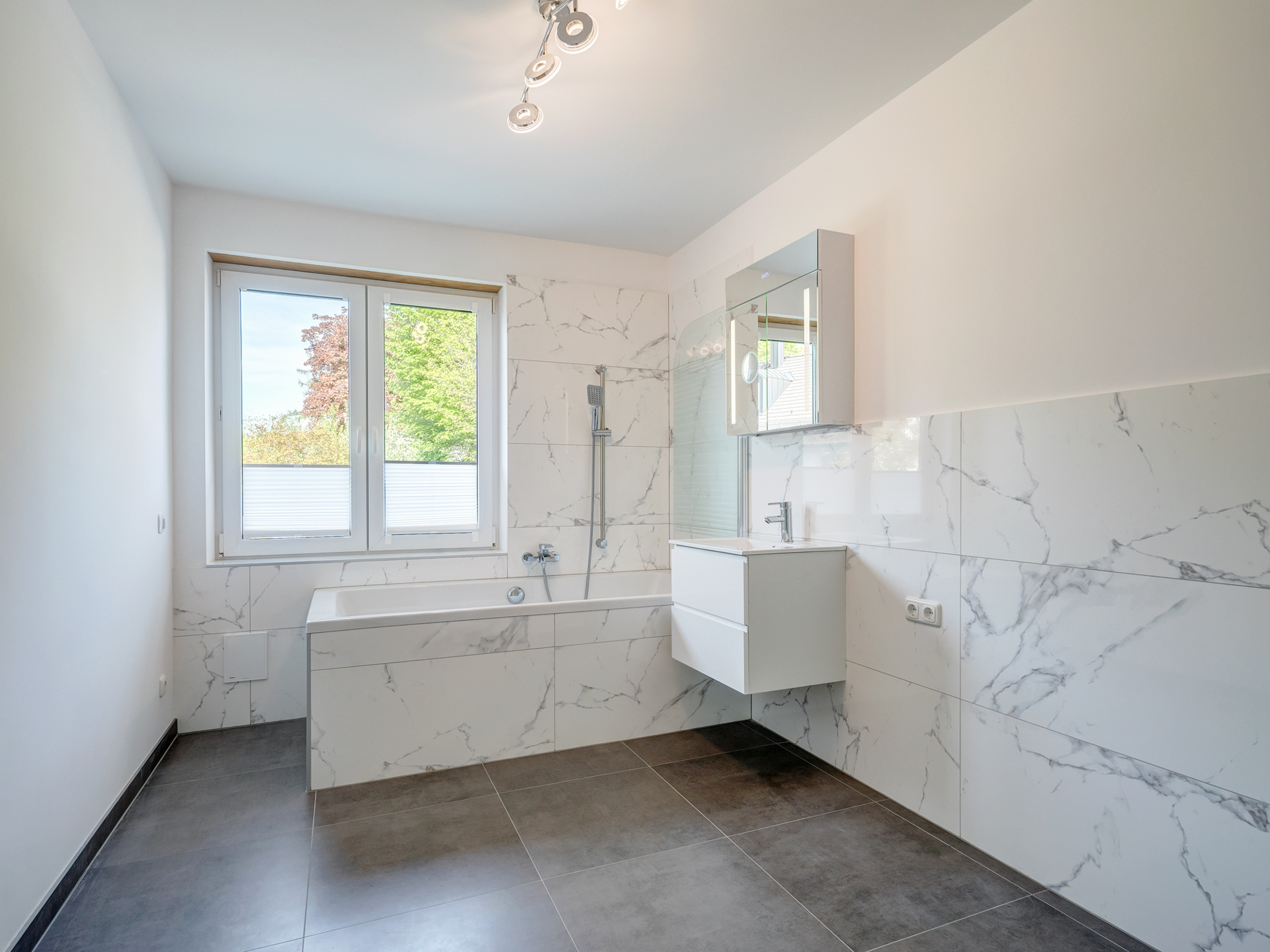 Beispiel Badezimmer l Haupthaus