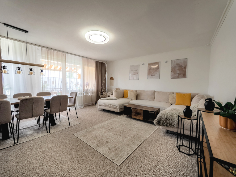 Wohn-/Esszimmer l aktuelle Einrichtung