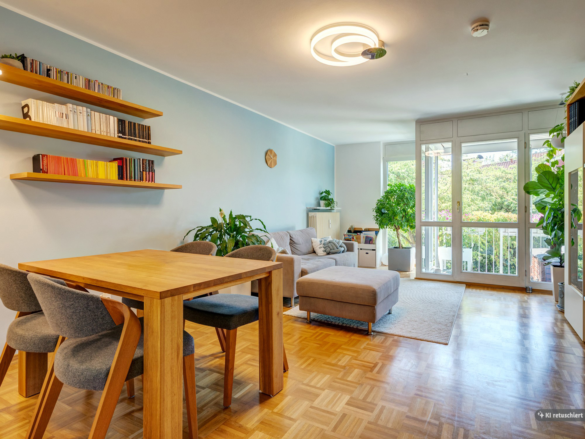 Wohn-/Esszimmer l Ebene 1
