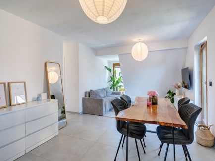 Wohn-/Esszimmer l OG