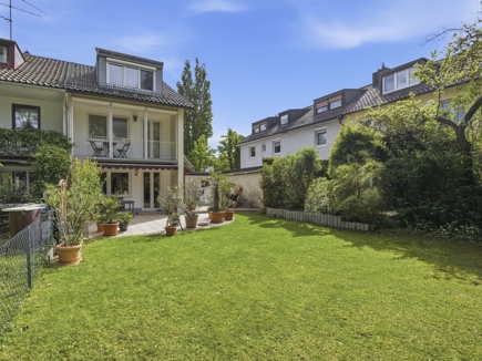 Haus- und Gartenansicht
