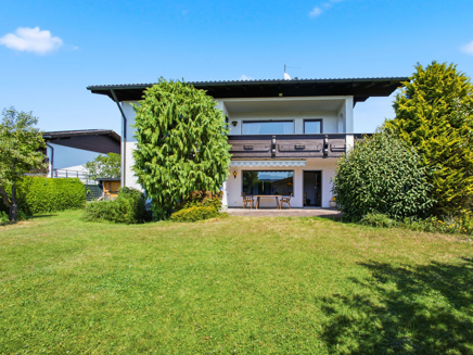 Haus- und Gartenansicht