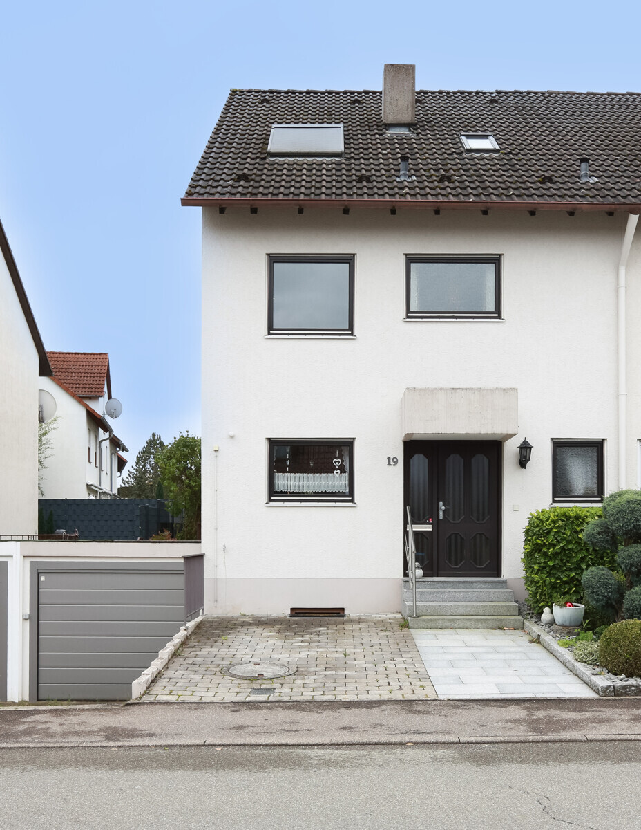 DHH Ehningen, Straßenseite