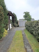 Auffahrt mit Garage 