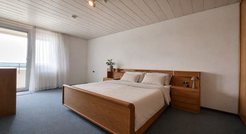 Beispielbild: großes Schlafzimmer