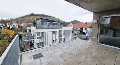 Dachterrasse mit Blick auf die Weinberge