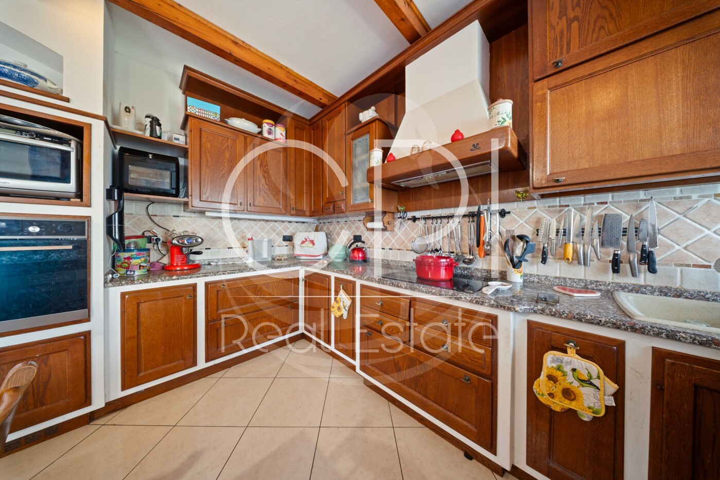 42a65575-fe03-49af-9cb3-d1f62a5d0c40