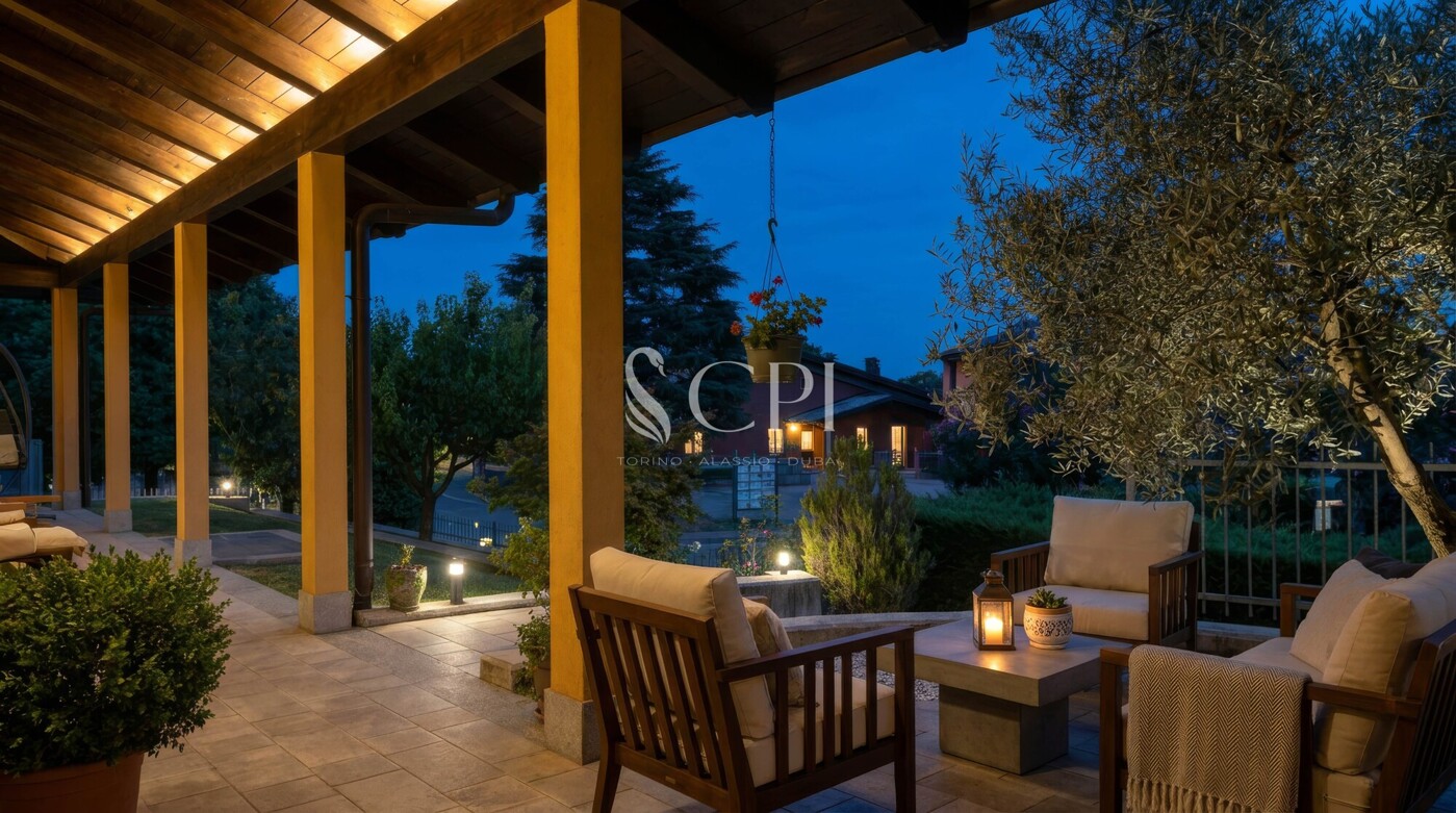 Night Virtual Staging - Portico Garden Topaz Gigapixel 4x - Scala