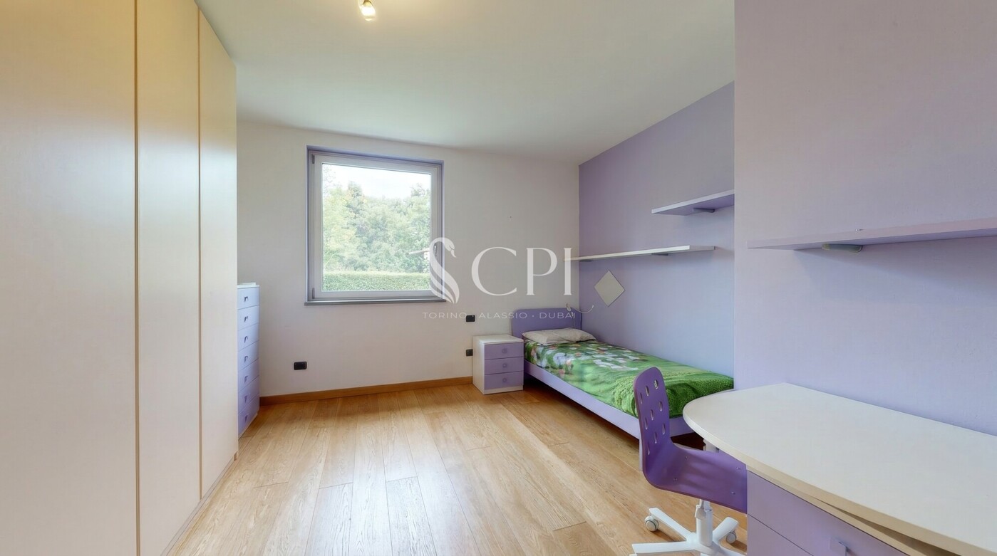 Light Decluttered Purple Children's Room - View 2 Topaz Gigapixel 4x - Scala