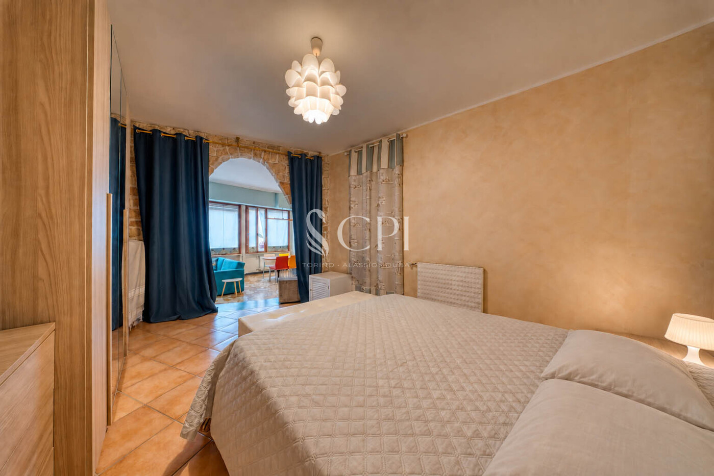 DSC09787_HDR_camera_principale_decluttering_light