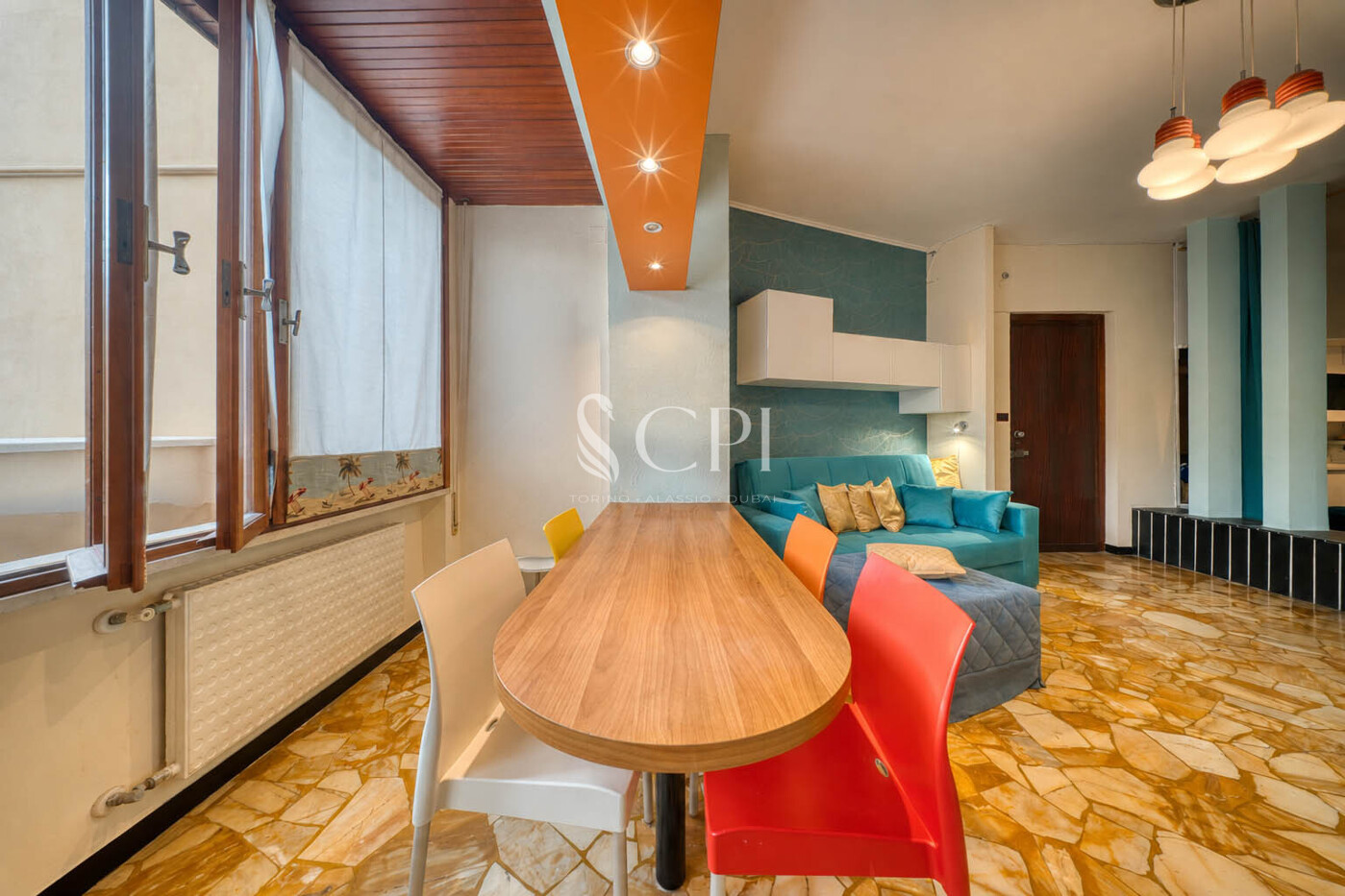 DSC09692_HDR_balcone_lungo_decluttering_light_v2