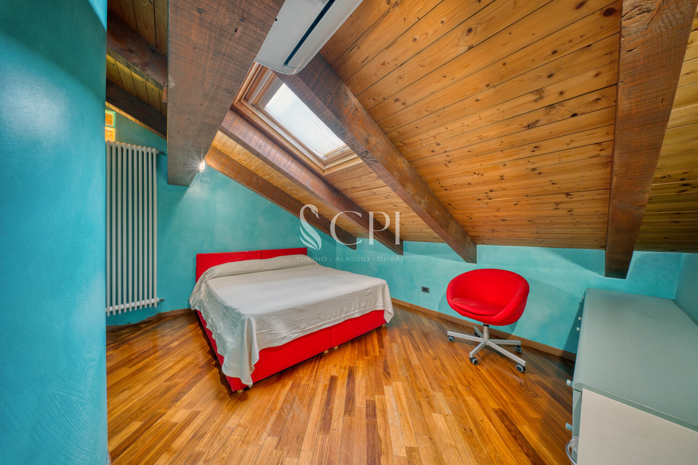 DSC09872_HDR 2