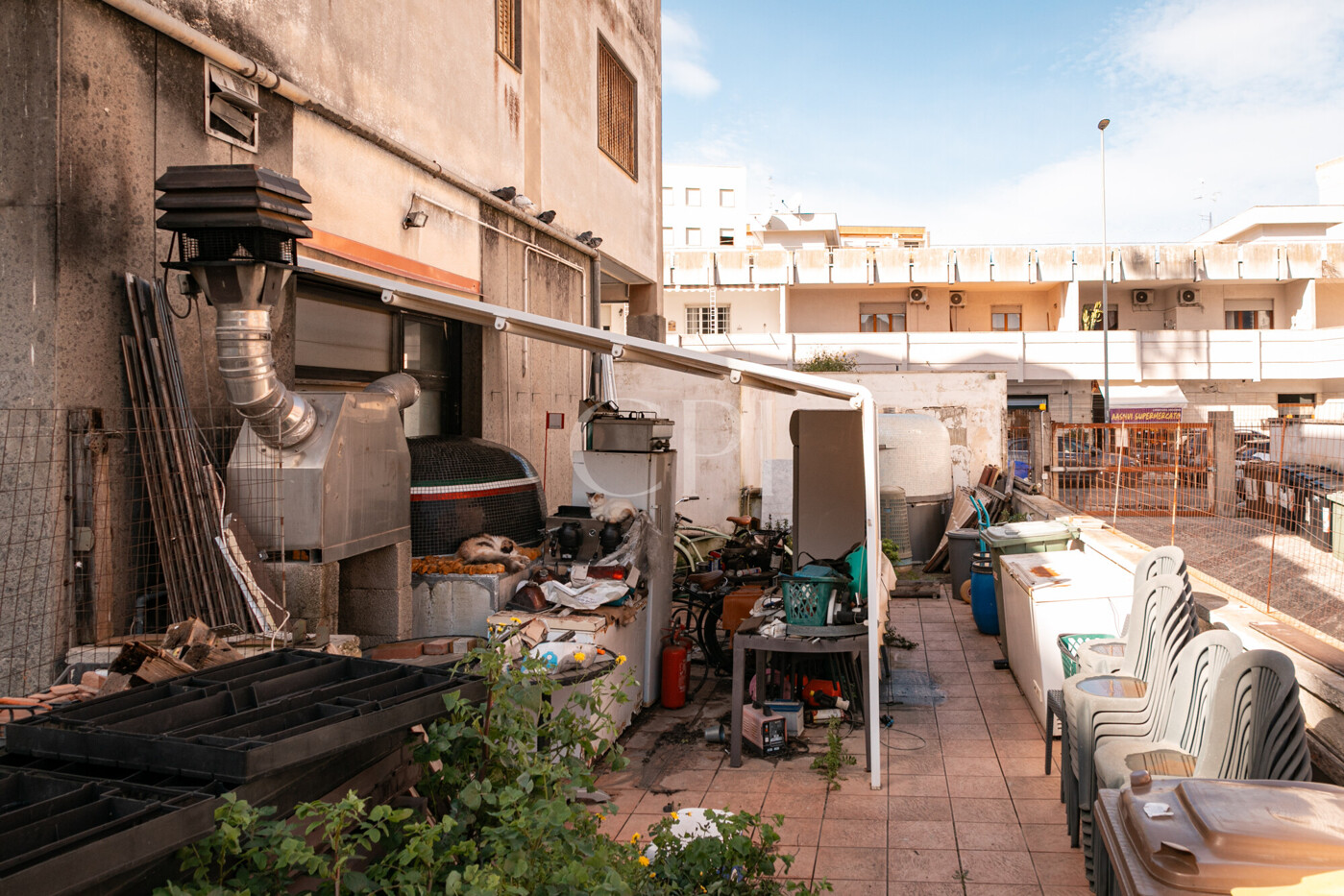 Checco Pizza - Esterno Restro_3